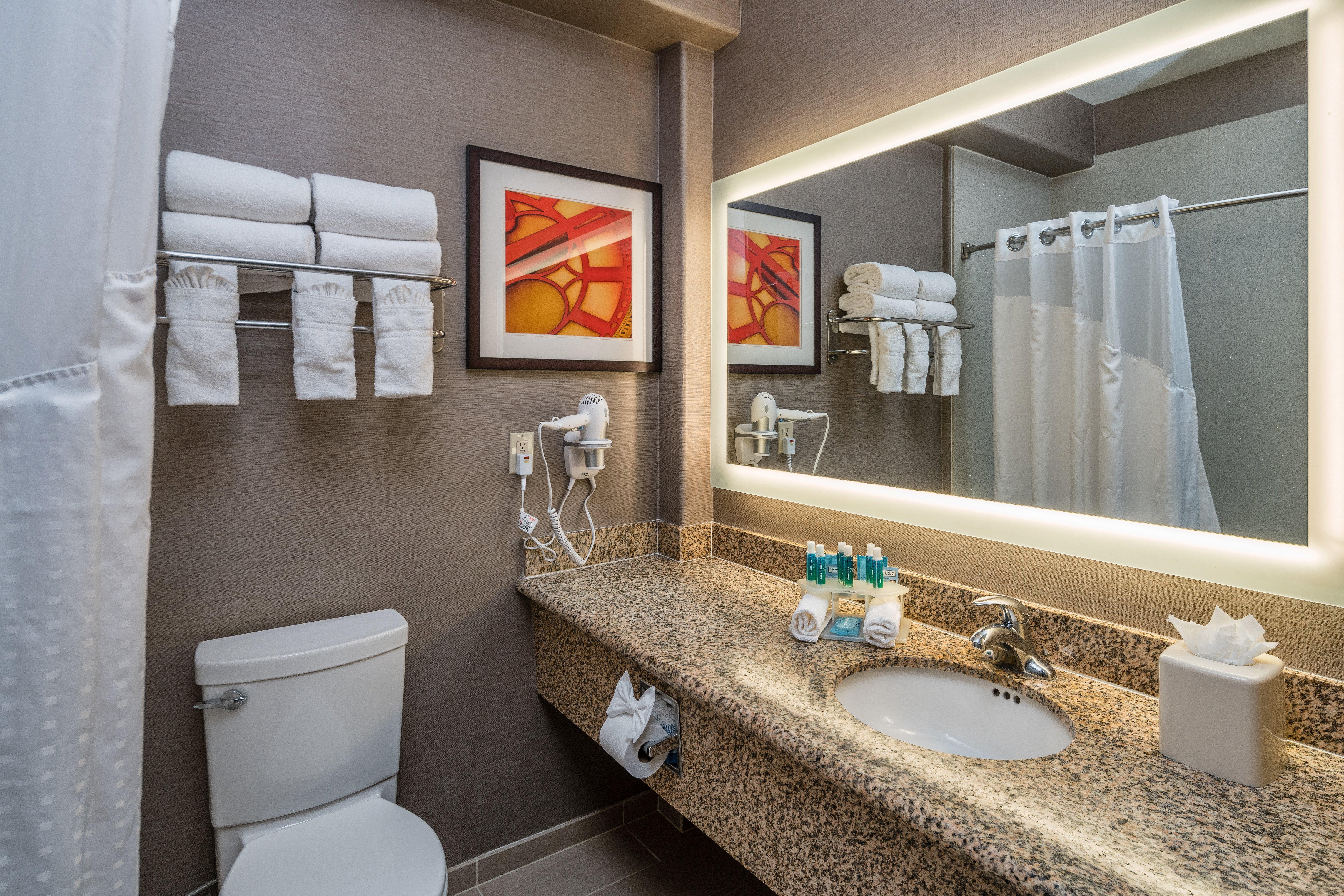 Holiday Inn Express & Suites Santa Clara By Ihg Exterior foto